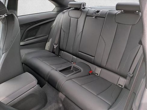 Used 2025 BMW 230i Coupe w/ M Sport Package RWD image 19