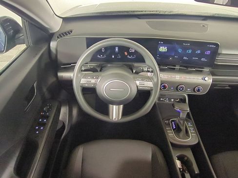 Used 2024 Hyundai Kona SE FWD image 18