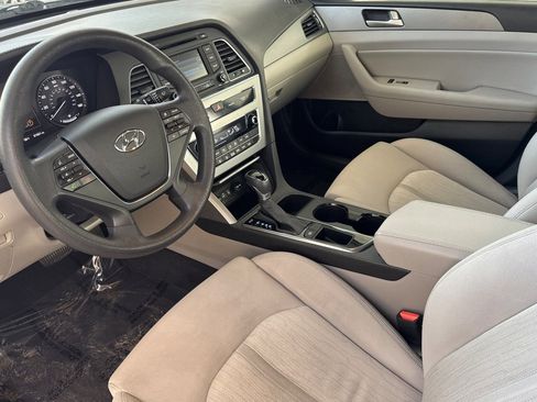 Used 2016 Hyundai Sonata SE FWD image 13