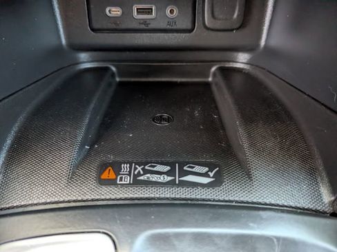 Used 2020 Chevrolet Equinox Premier FWD image 6