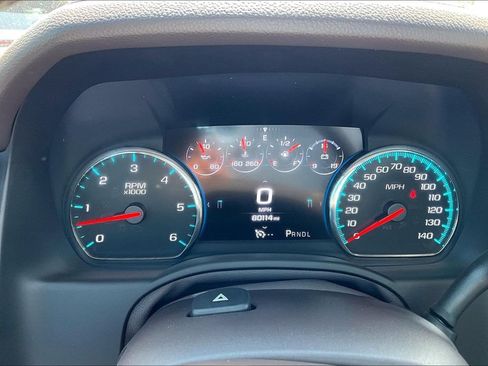 Used 2017 Chevrolet Suburban Premier AWD/4WD image 26