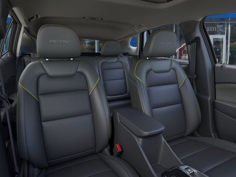 New 2026 Chevrolet Trax ACTIV w/ Sunroof Package FWD image 16