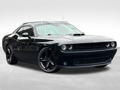 Used 2016 Dodge Challenger R/T w/ Sound Group II