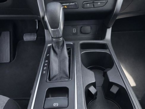 Used 2019 Ford Escape SE image 14