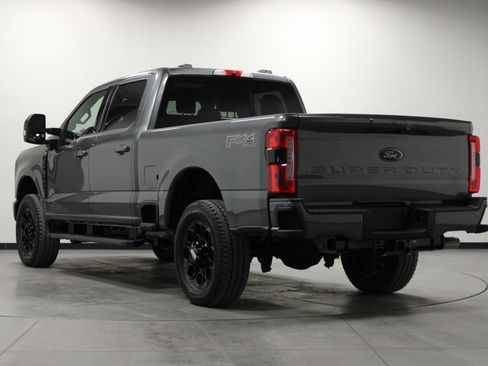 New 2026 Ford F250 Lariat w/ Black Appearance Package AWD/4WD image 6