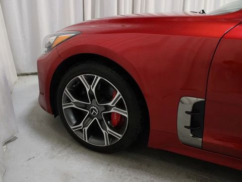 Used 2018 Kia Stinger GT2 image 34