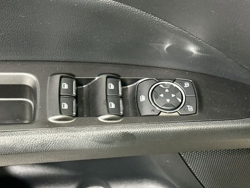 Used 2019 Ford Fusion SEL image 16