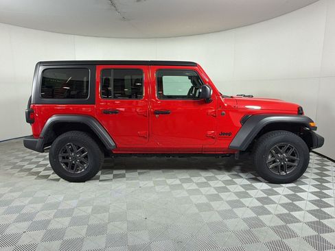 Used 2025 Jeep Wrangler Unlimited Sport AWD/4WD image 8