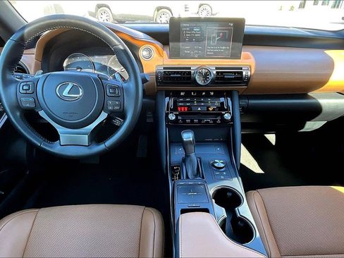 Used 2025 Lexus IS 350 F Sport image 7