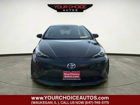 Used 2018 Toyota Prius Three FWD image 8