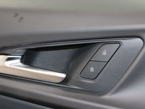 New 2026 Chevrolet Equinox LT w/ Convenience Package II image 35