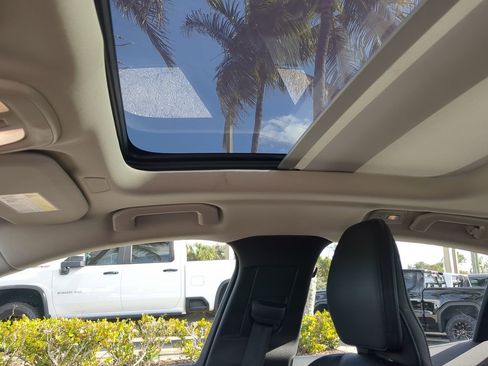 Used 2024 Volvo S60 B5 Plus image 21