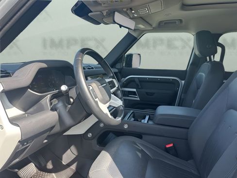 Used 2020 Land Rover Defender 110 image 9