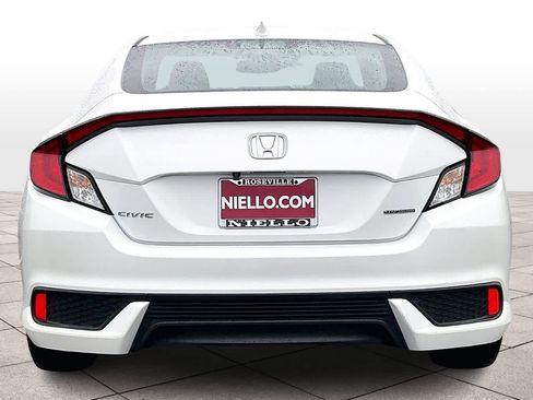 Used 2016 Honda Civic Touring image 7