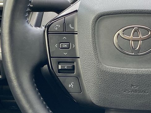 Certified 2024 Toyota Prius XLE image 17