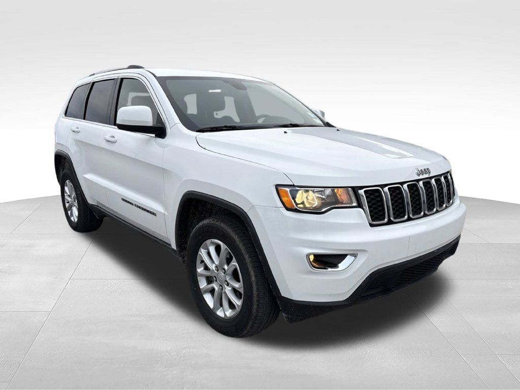 Used 2021 Jeep Grand Cherokee Laredo AWD/4WD image 3
