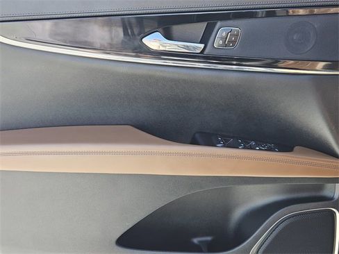 Certified 2023 Lincoln Nautilus Reserve image 23