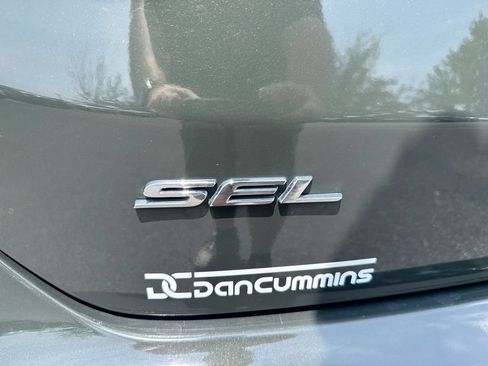 Used 2024 Ford Edge SEL w/ Cold Weather Package AWD/4WD image 26