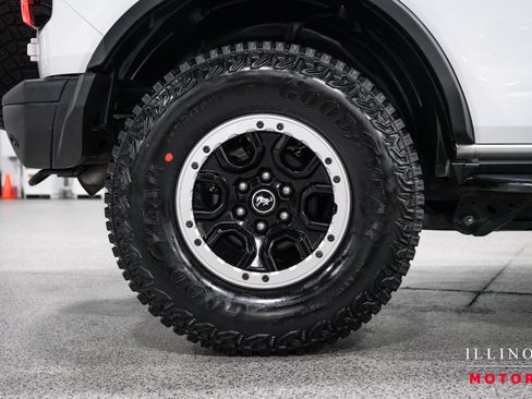 Used 2022 Ford Bronco Badlands AWD/4WD image 11