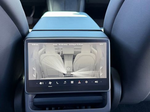 Used 2025 Tesla Model 3 Long Range image 19