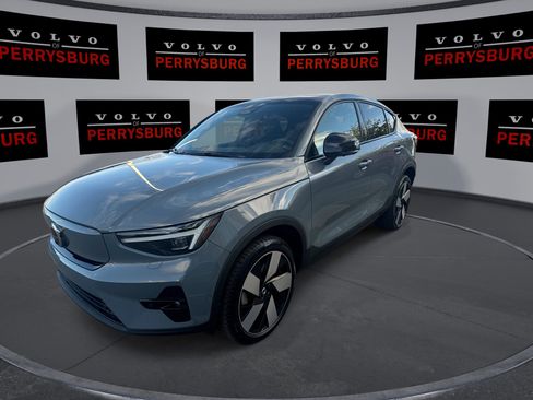 Used 2023 Volvo C40 P8 Recharge Ultimate image 4