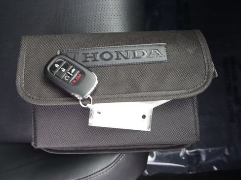 Used 2023 Honda Civic Touring image 52
