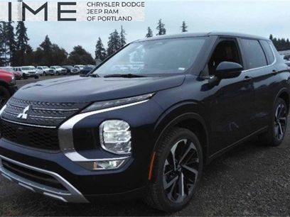 Used 2024 Mitsubishi Outlander SE