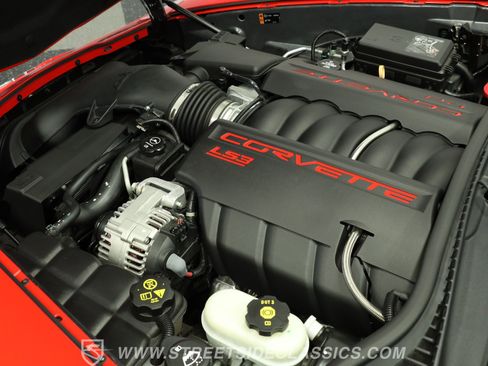 Used 2013 Chevrolet Corvette Grand Sport w/ 2LT Preferred Equipment Group RWD image 31