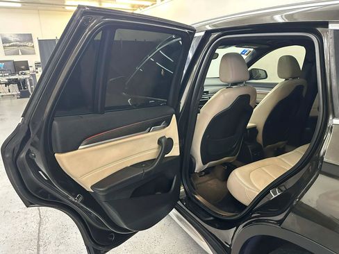 Used 2016 BMW X1 xDrive28i image 43