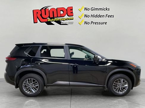Used 2023 Nissan Rogue S AWD/4WD image 7