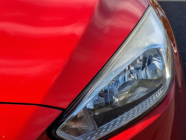 Used 2016 Ford Focus SE w/ SE Sport Package FWD image 12