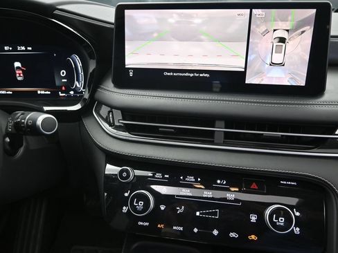 Certified 2023 INFINITI QX60 Luxe w/ Vision Package AWD/4WD image 29