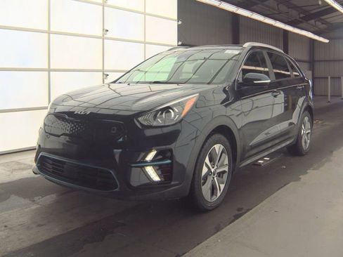 Used 2022 Kia Niro EX w/ Cold Weather Package image 2