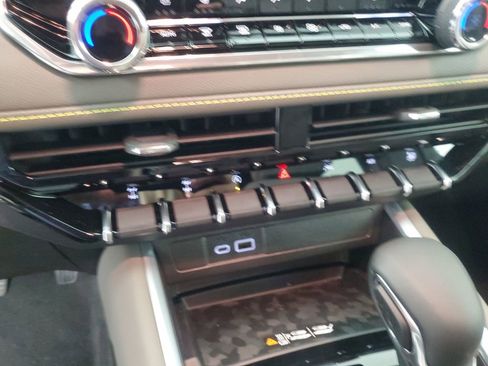 New 2026 Chevrolet Colorado ZR2 w/ ZR2 Bison Edition image 22