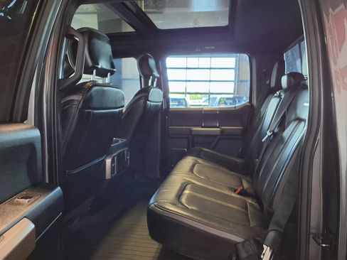 Used 2019 Ford F150 Platinum w/ Equipment Group 701A Luxury AWD/4WD image 14