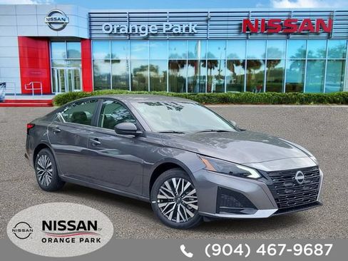 New 2026 Nissan Altima 2.5 SV AWD/4WD image 1