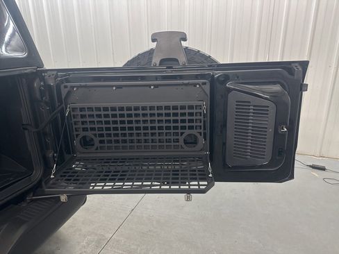 Used 2024 Ford Bronco Black Diamond image 39
