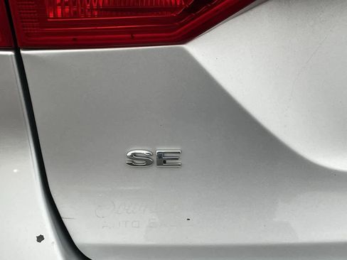 Used 2017 Ford Fiesta SE image 32