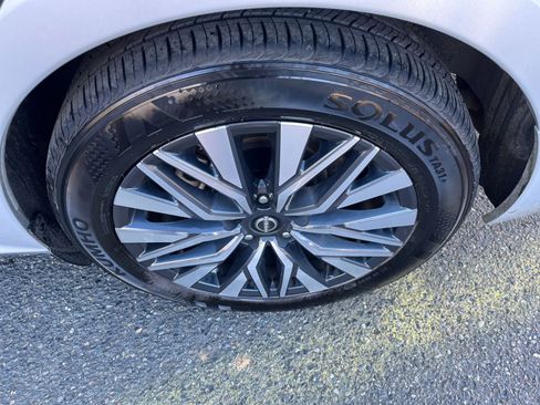 Used 2024 Nissan Altima 2.5 SV image 30