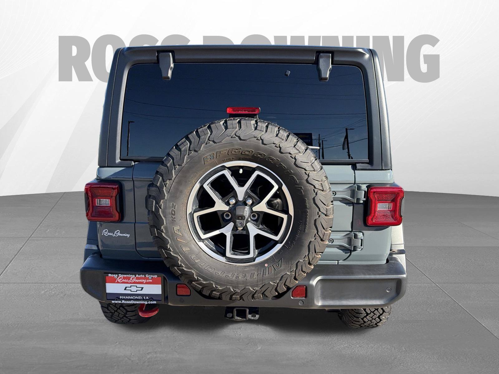 Used 2024 Jeep Wrangler Unlimited Rubicon w/ Technology Group AWD/4WD image 5