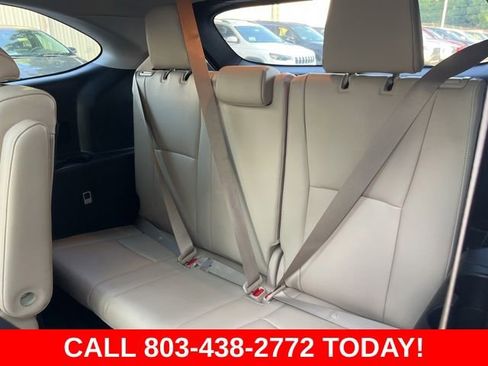 Used 2023 Toyota Highlander Platinum FWD image 17