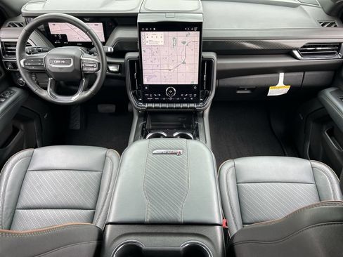 Used 2026 GMC Yukon AT4 AWD/4WD image 21
