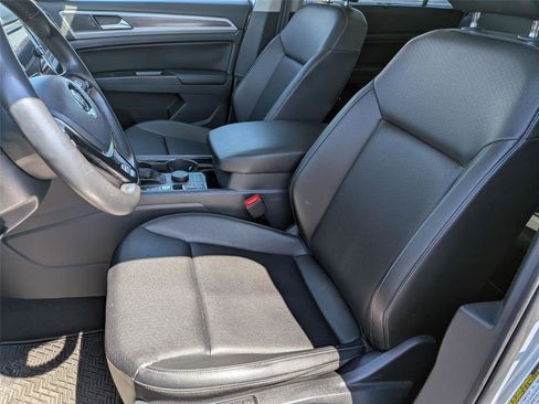Used 2019 Volkswagen Atlas SEL R-Line AWD/4WD image 27