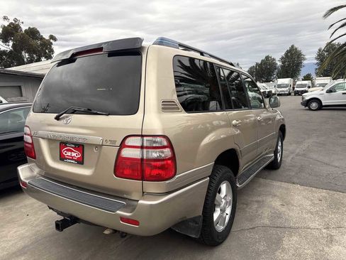 Used 2004 Toyota Land Cruiser image 6
