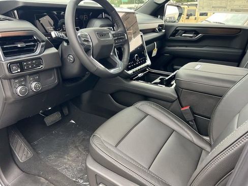 New 2026 GMC Yukon XL Denali w/ Sun & Power Step Package image 9