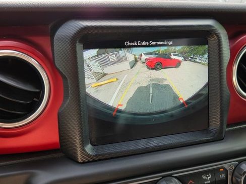 Certified 2019 Jeep Wrangler Unlimited Rubicon AWD/4WD image 24