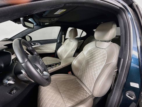 Used 2023 Genesis G70 3.3T w/ Sport Prestige Package RWD image 6