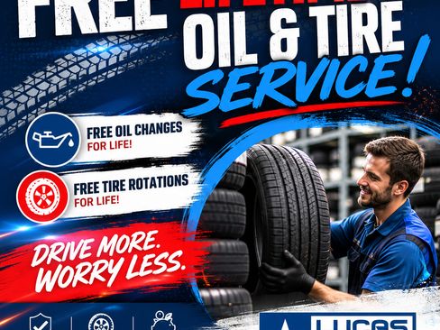 Used 2023 Jeep Wrangler Unlimited w/ Dual Top Group AWD/4WD image 3