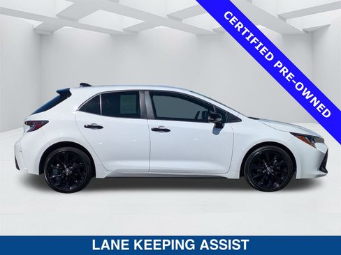 Used 2022 Toyota Corolla SE image 3