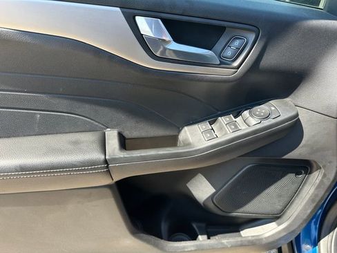 Used 2022 Ford Escape SEL w/ Class II Trailer Tow Package image 19